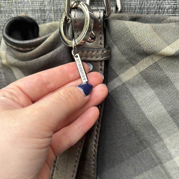 Burberry Authentic Smoked Check Pattern Tote - Picture 4 of 12